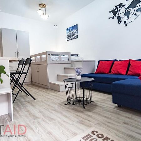 B17 Apartment - Hostaid بودابست المظهر الخارجي الصورة